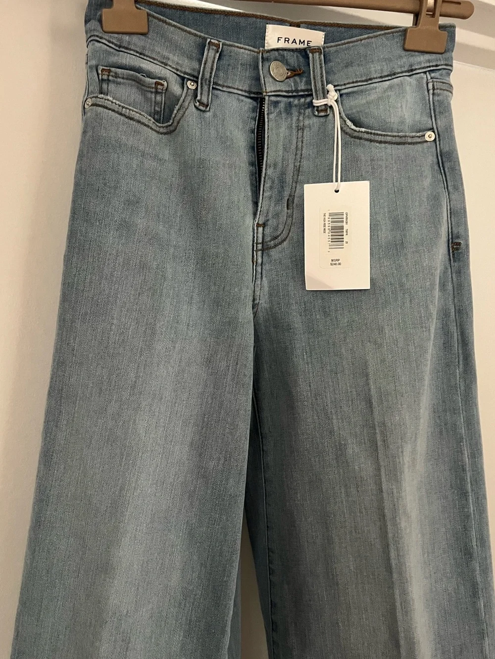 NWT $248 Frame The High Rise Wide Denim Light Blue Jeans Size 25 Stretch - Picture 9 of 14